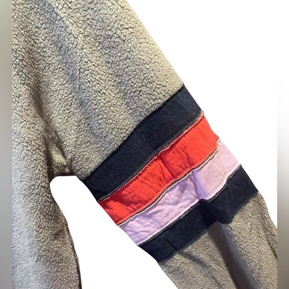 Sundry Faux Sherpa Striped Sleeve Hooded Cozy Soft Sweatshirt NWT O/XS Lounge - Picture 3 of 7